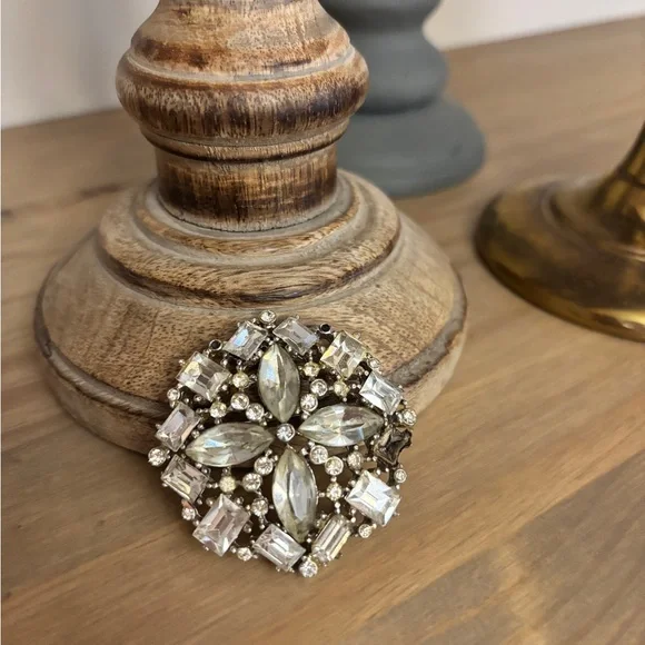 Vintage Clear Rhinestone Brooch -Mid Century - Picture 3 of 3